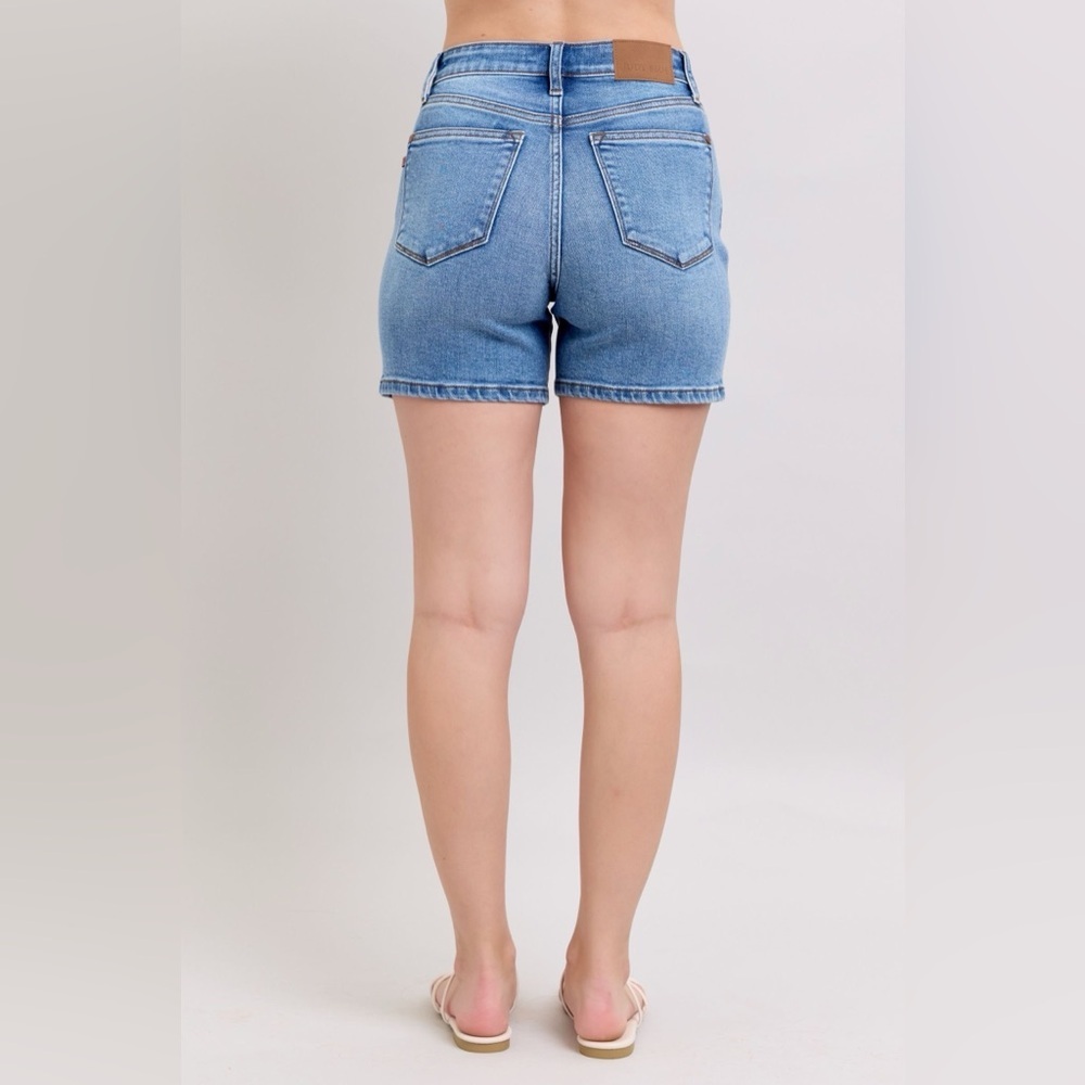 Judy Blue 2 Button Denim Shorts with Pockets Plus Size Classic Blue Denim Shorts - Picture 6 of 15